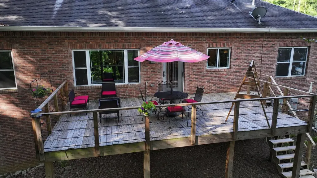 172 Periwinkle Hill Road Cadiz KY 42211