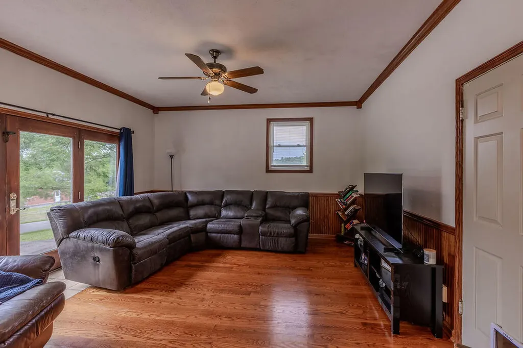 10 Poplar Lane Morehead KY 40351