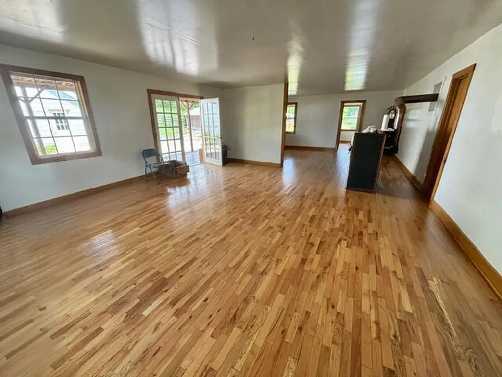 305 Pond Lick Road Annville KY 40402