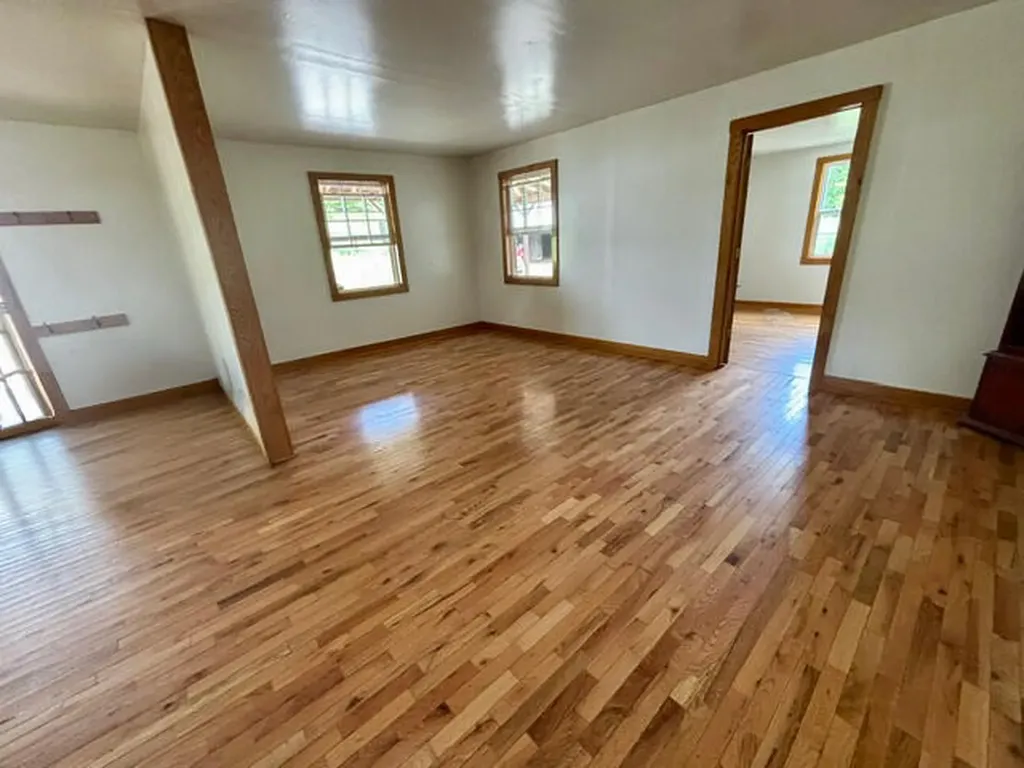 305 Pond Lick Road Annville KY 40402