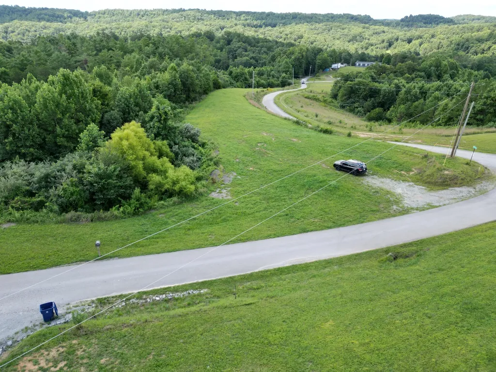 1191 W Adkins-arthur Road Somerset KY 42501