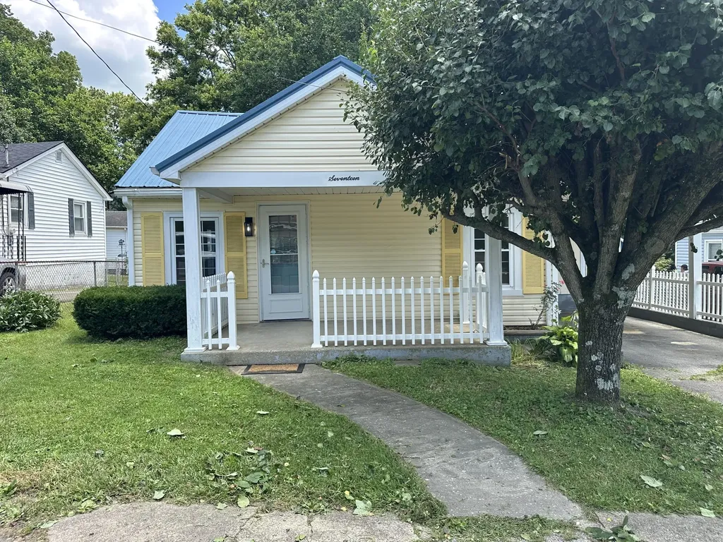 17 Waveland Avenue Winchester KY 40391