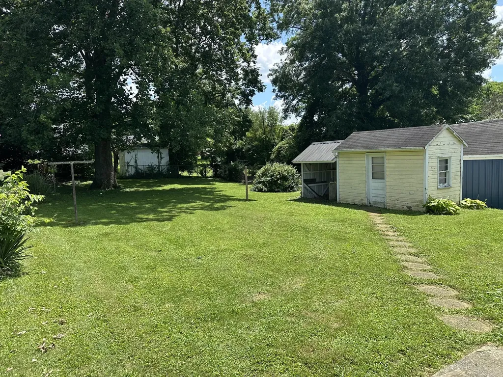 17 Waveland Avenue Winchester KY 40391