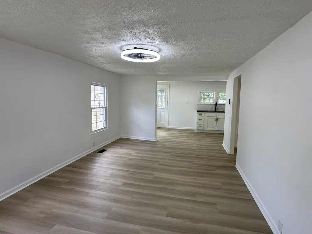 17 Waveland Avenue Winchester KY 40391