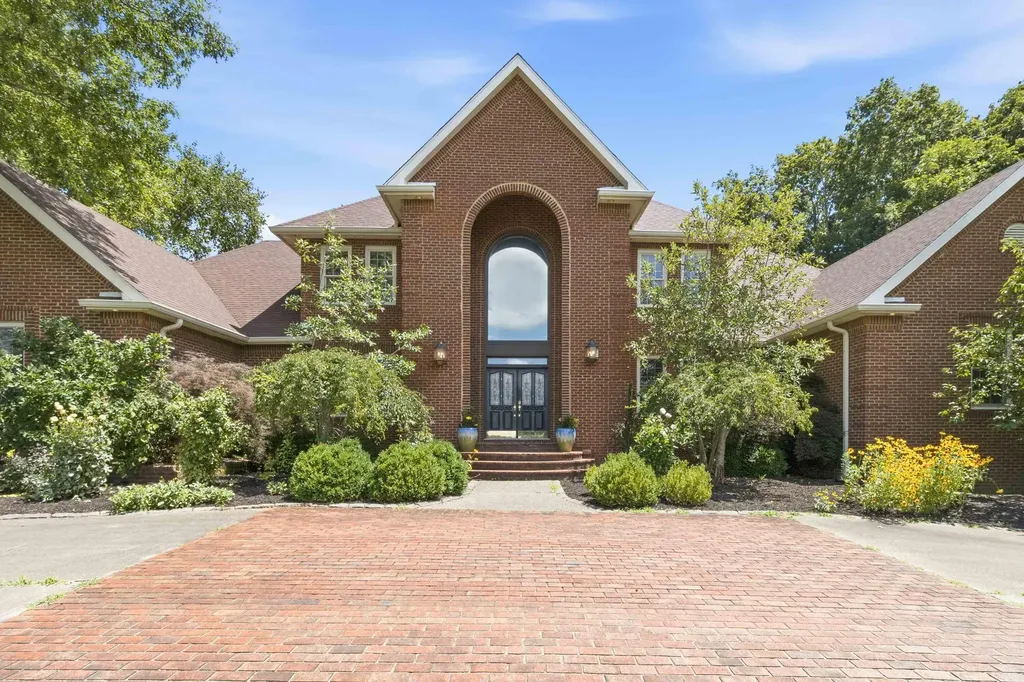 425 Woodside Drive Somerset KY 42503
