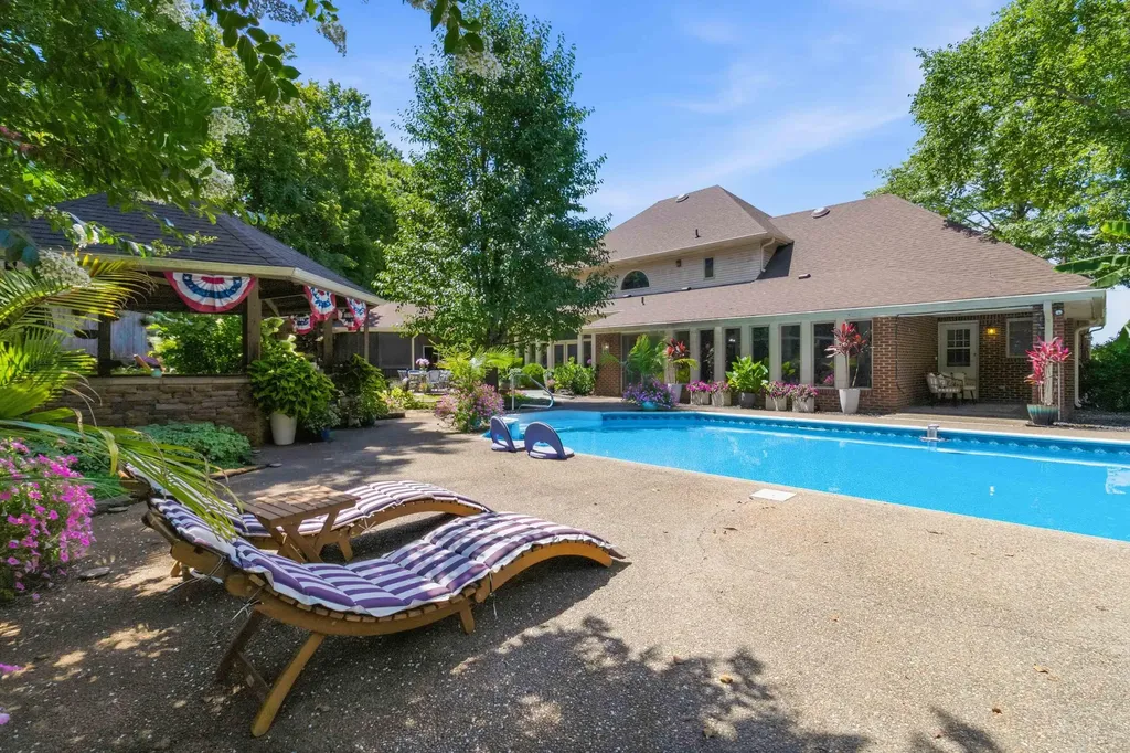 425 Woodside Drive Somerset KY 42503