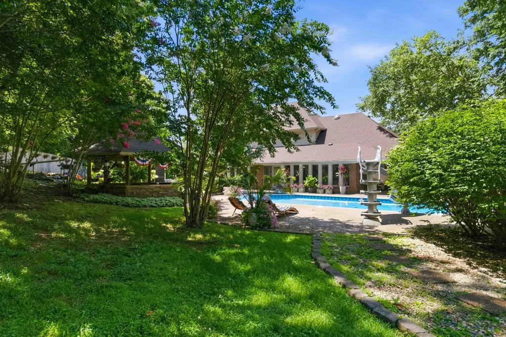 425 Woodside Drive Somerset KY 42503