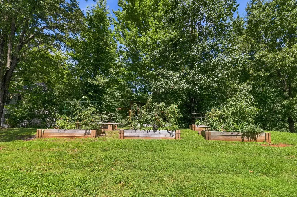 425 Woodside Drive Somerset KY 42503