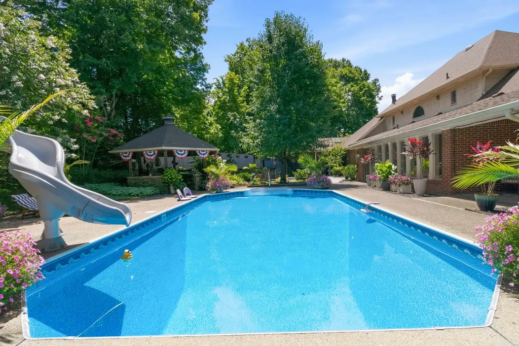 425 Woodside Drive Somerset KY 42503