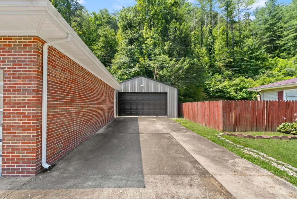 171 Clark Drive Prestonsburg KY 41653
