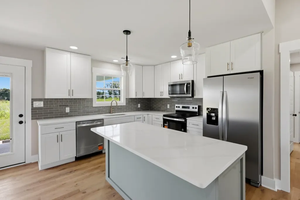 327 Mohegan Trail Richmond KY 40475