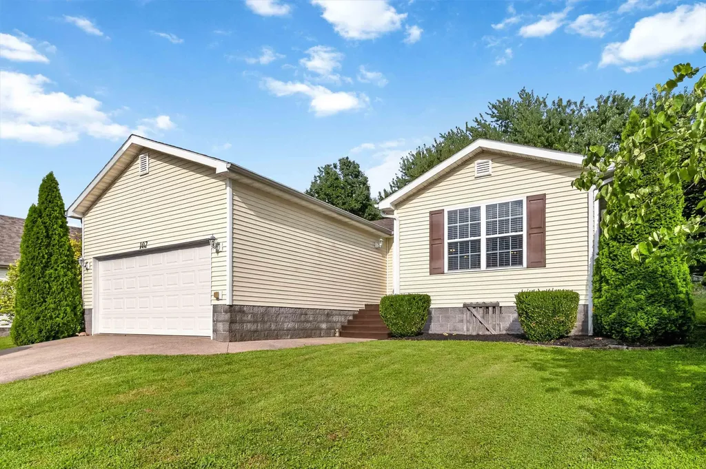 102 Fox Chase Danville KY 40422