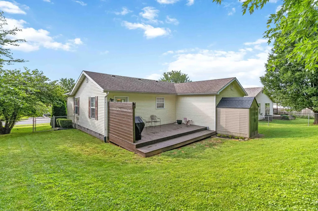 102 Fox Chase Danville KY 40422