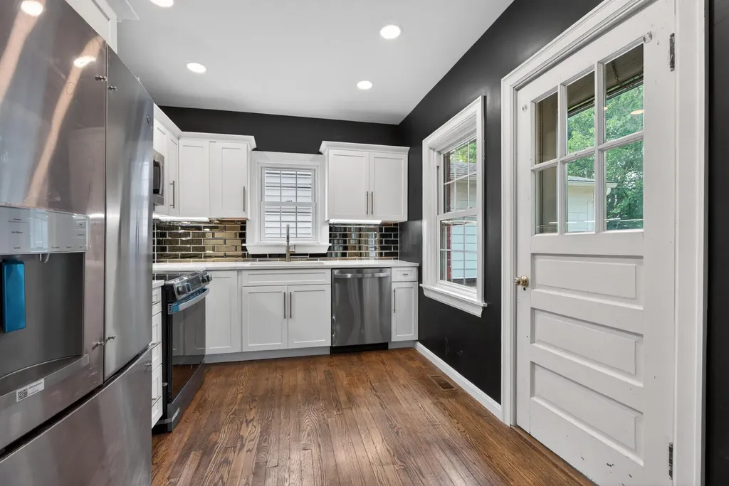27 W 19th Street Paris KY 40361