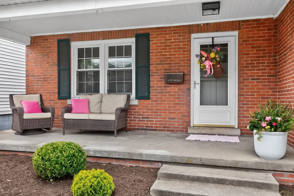 27 W 19th Street Paris KY 40361