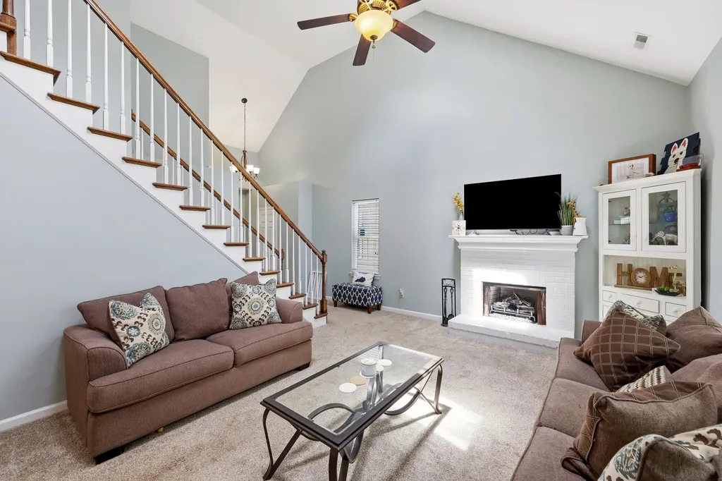 957 Gerardi Road Lexington KY 40509