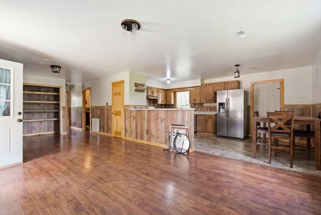 82 Hansen Road Pine Knot KY 42635