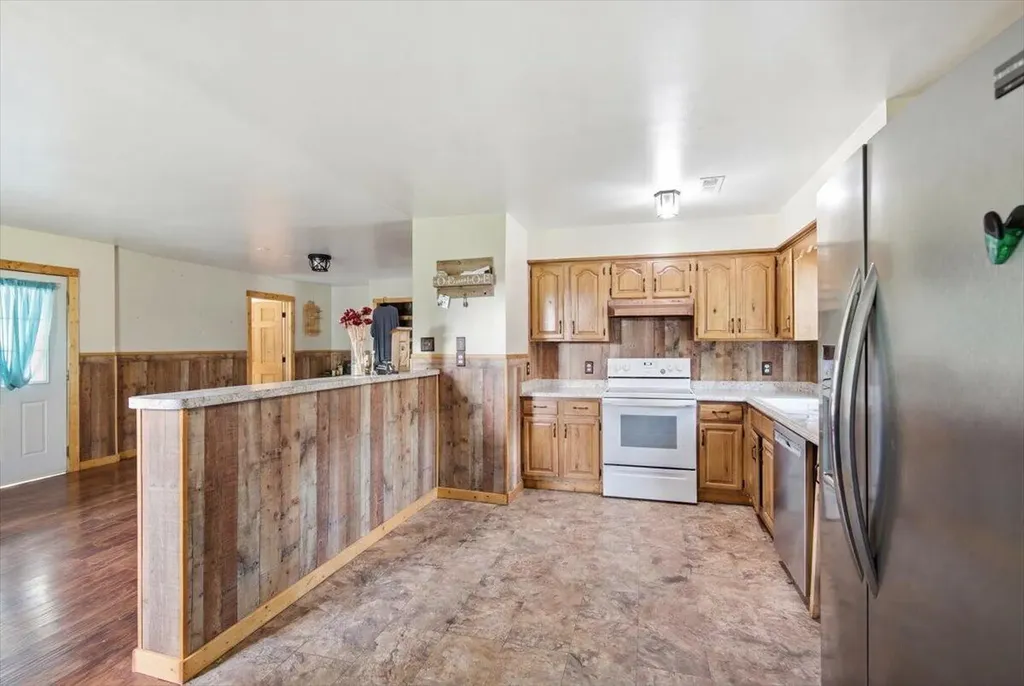 82 Hansen Road Pine Knot KY 42635