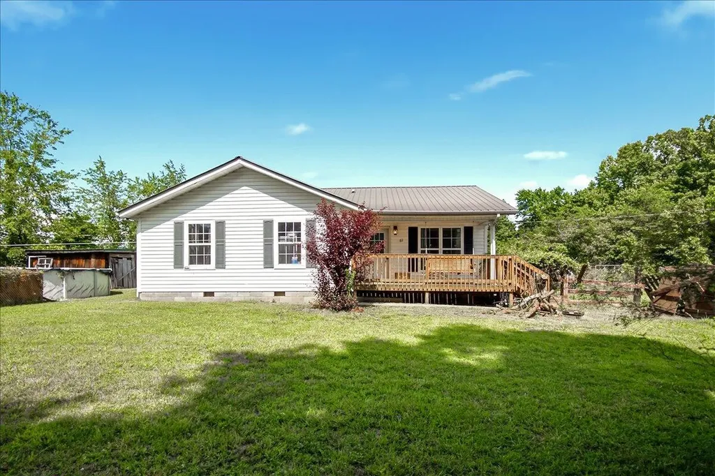 82 Hansen Road Pine Knot KY 42635