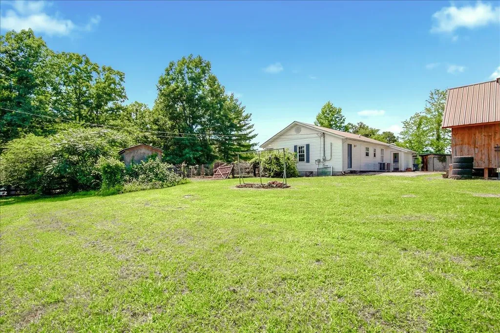 82 Hansen Road Pine Knot KY 42635