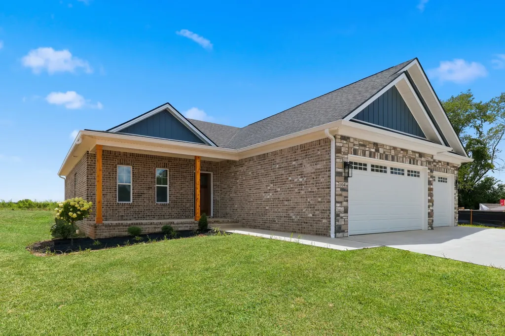 104 Madison Avenue Nicholasville KY 40356