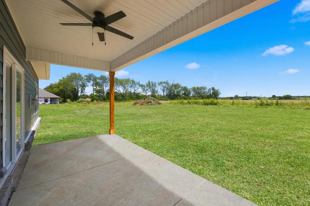 104 Madison Avenue Nicholasville KY 40356