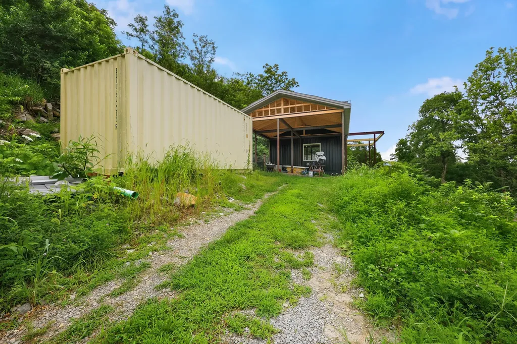 393 Kings Mill Road Lancaster KY 40444