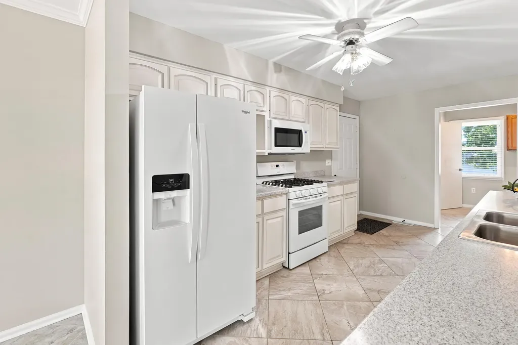 121 Kyabram Drive Benton KY 42025