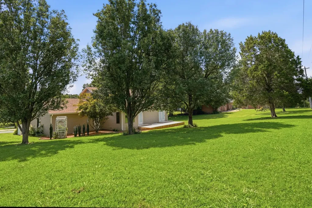121 Kyabram Drive Benton KY 42025