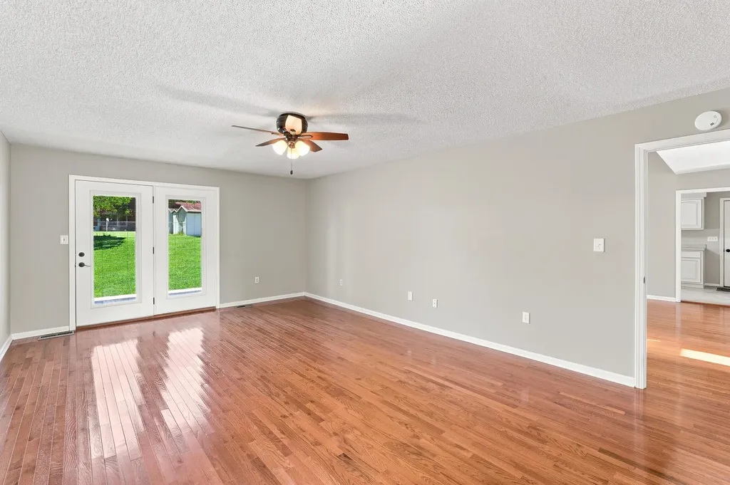 121 Kyabram Drive Benton KY 42025