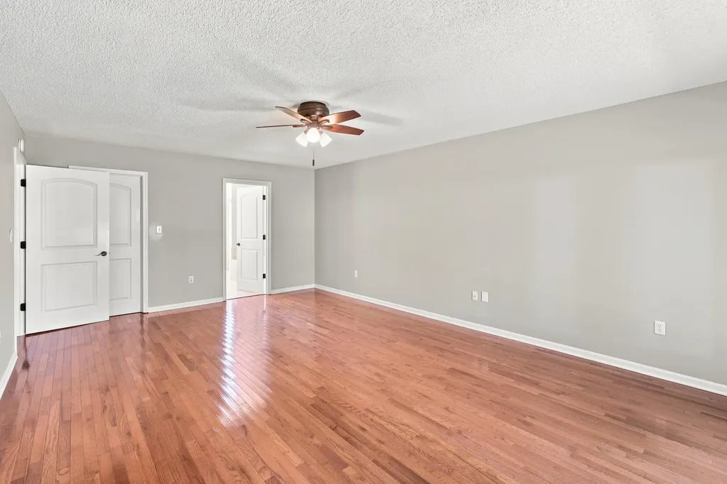 121 Kyabram Drive Benton KY 42025