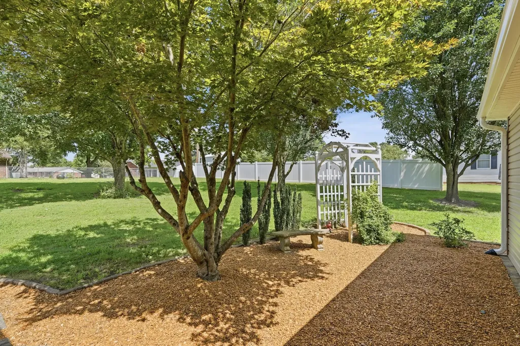 121 Kyabram Drive Benton KY 42025