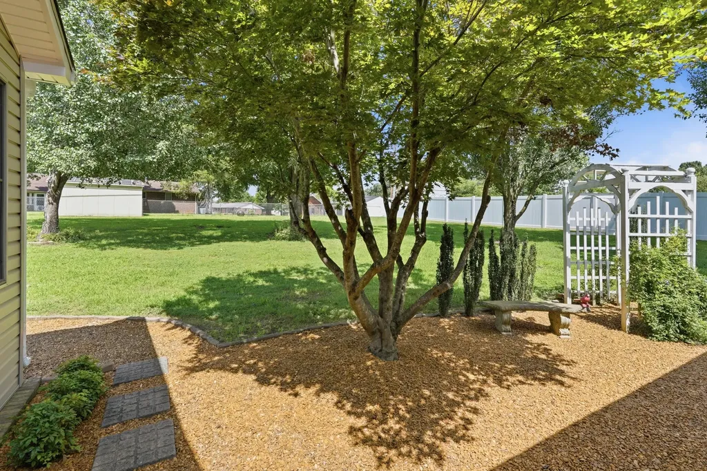 121 Kyabram Drive Benton KY 42025