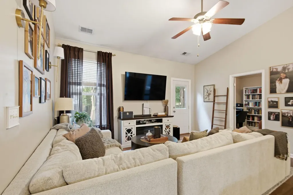 105 Vale Lane Georgetown KY 40324