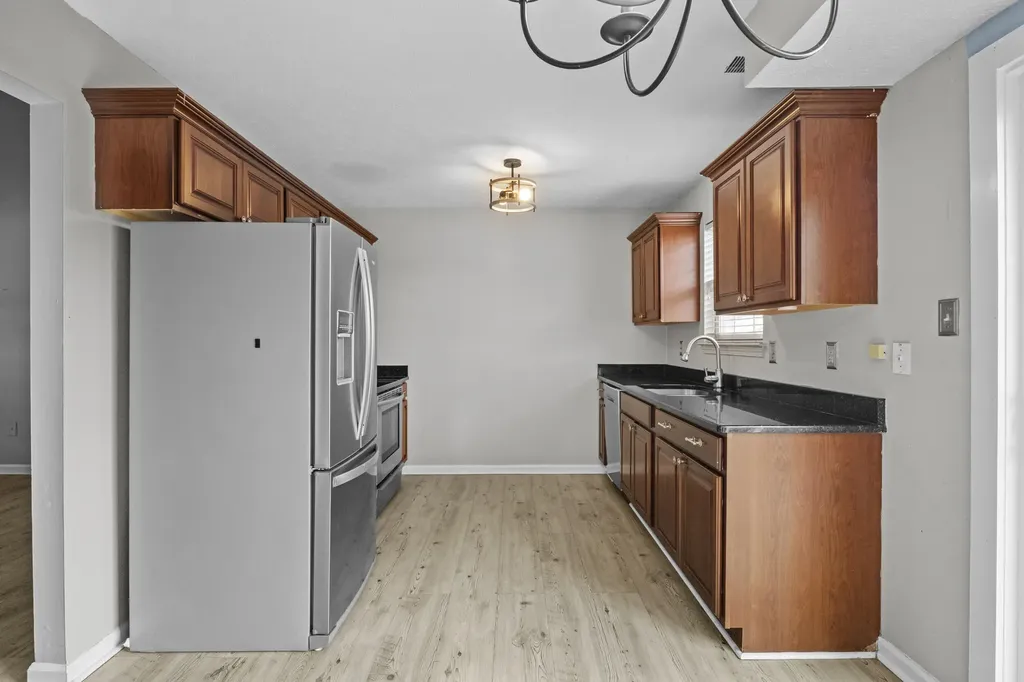 232 Christopher Drive Nicholasville KY 40356