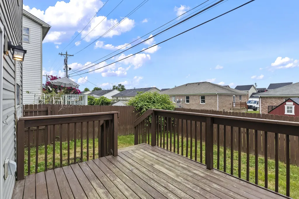 232 Christopher Drive Nicholasville KY 40356