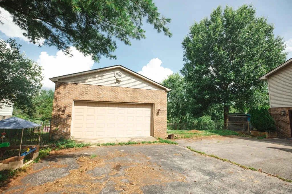 133 Raven Drive Berea KY 40403