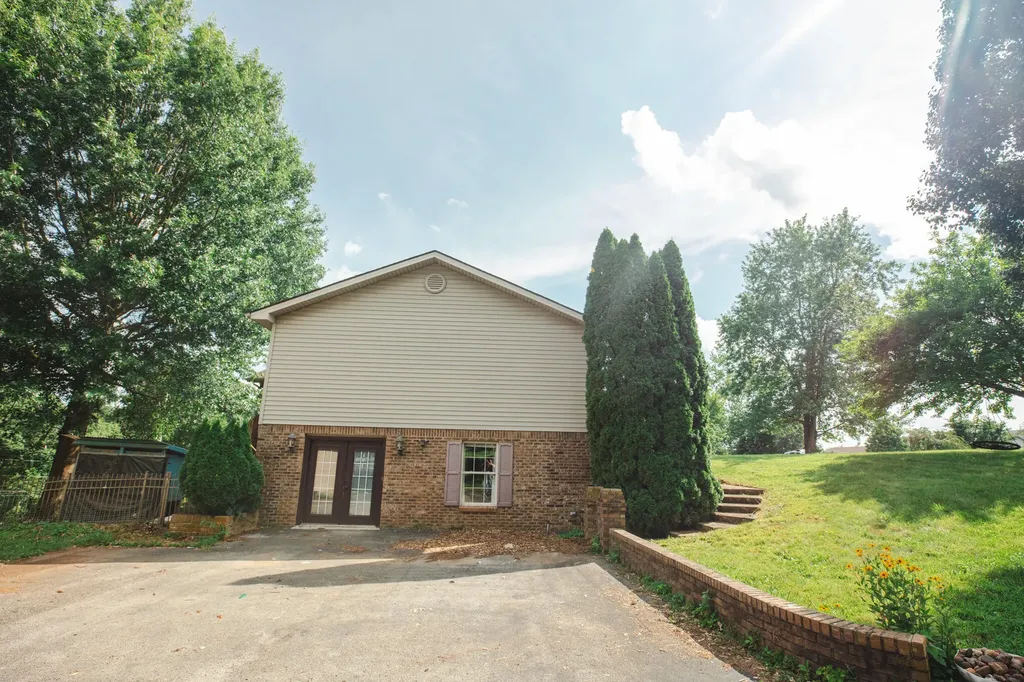 133 Raven Drive Berea KY 40403