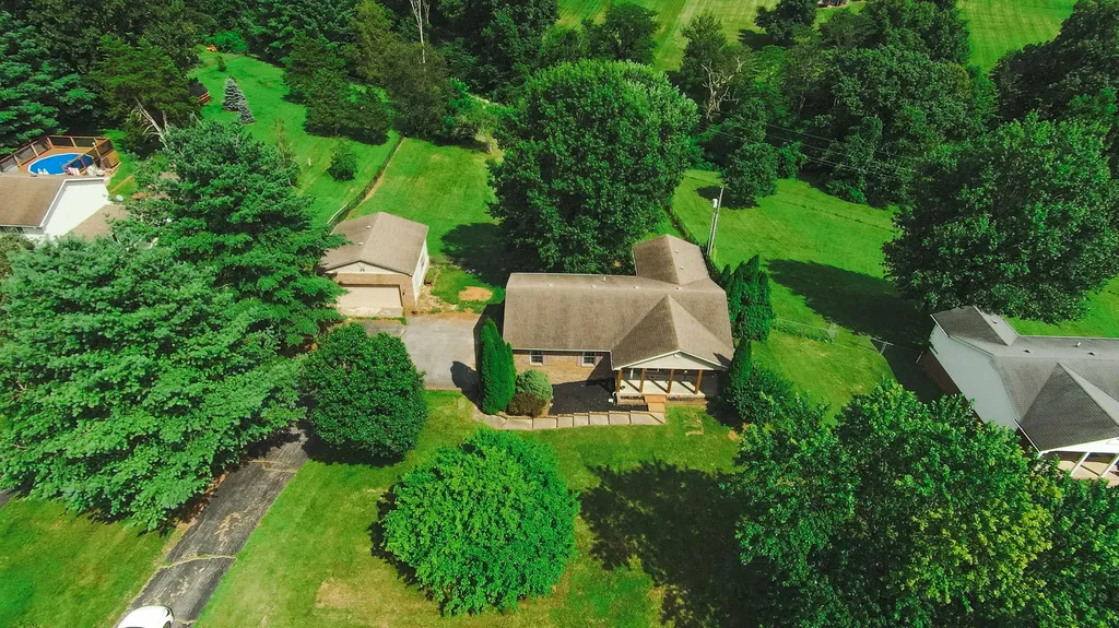133 Raven Drive Berea KY 40403