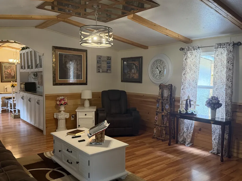 60 Beech Grove Lane Harlan KY 40831