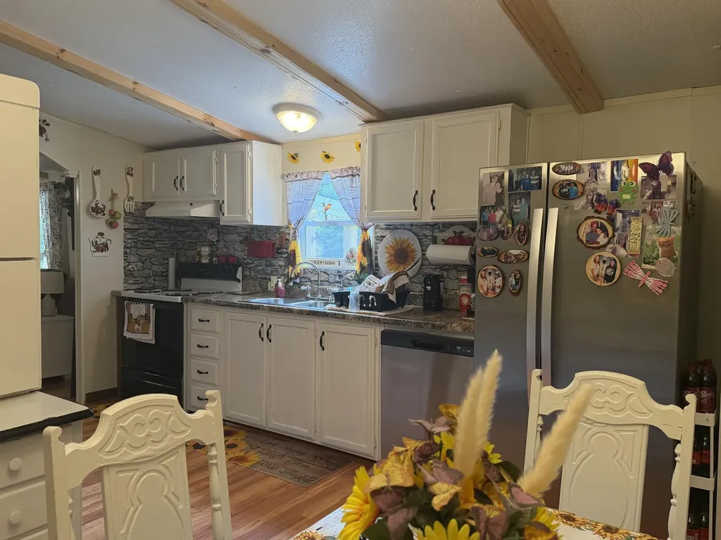 60 Beech Grove Lane Harlan KY 40831