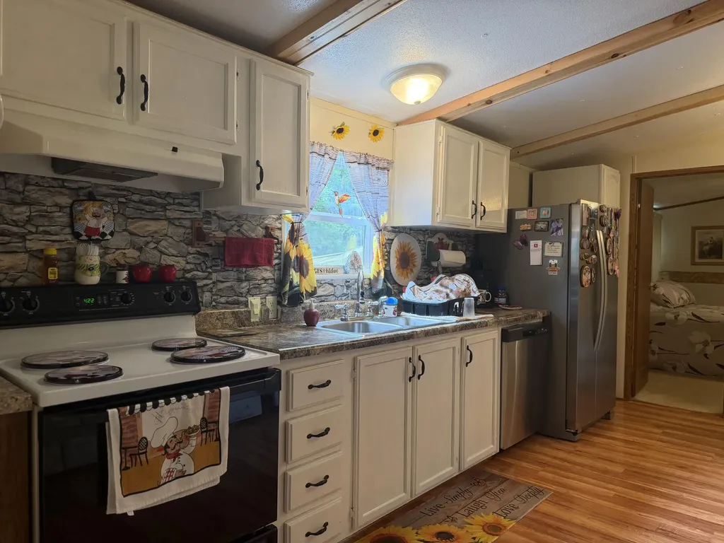 60 Beech Grove Lane Harlan KY 40831