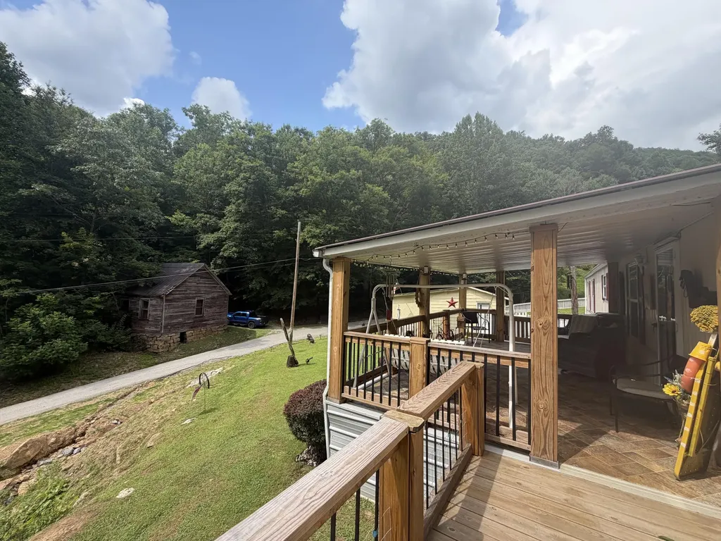 60 Beech Grove Lane Harlan KY 40831