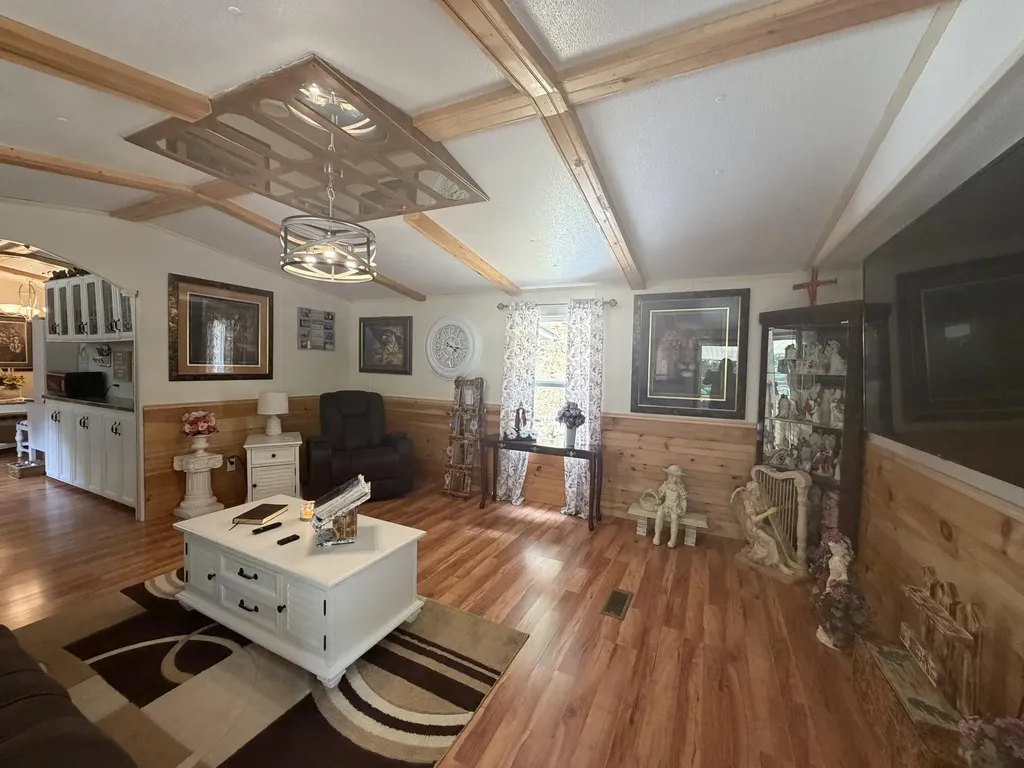 60 Beech Grove Lane Harlan KY 40831