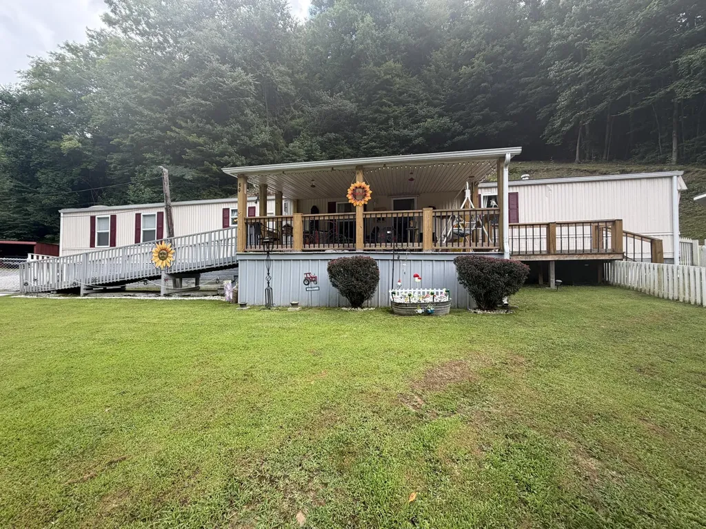 60 Beech Grove Lane Harlan KY 40831