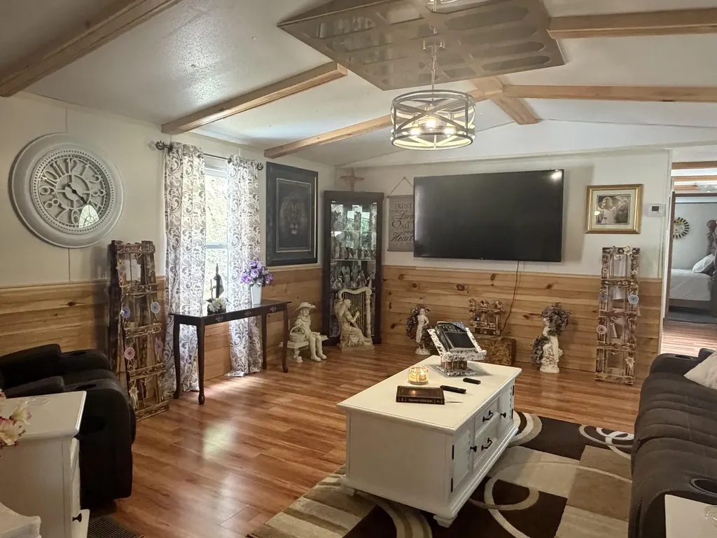 60 Beech Grove Lane Harlan KY 40831