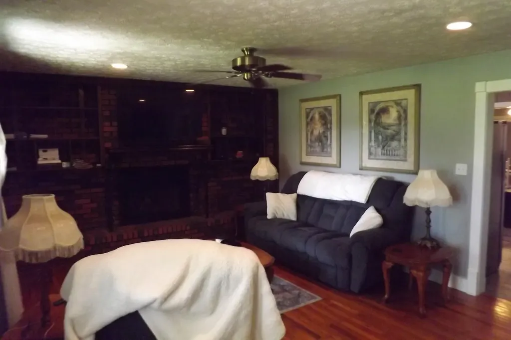 6556 Barbourville Road London KY 40744