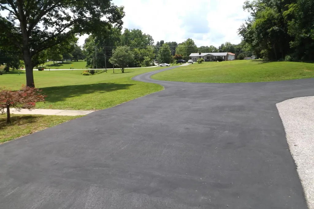 6556 Barbourville Road London KY 40744