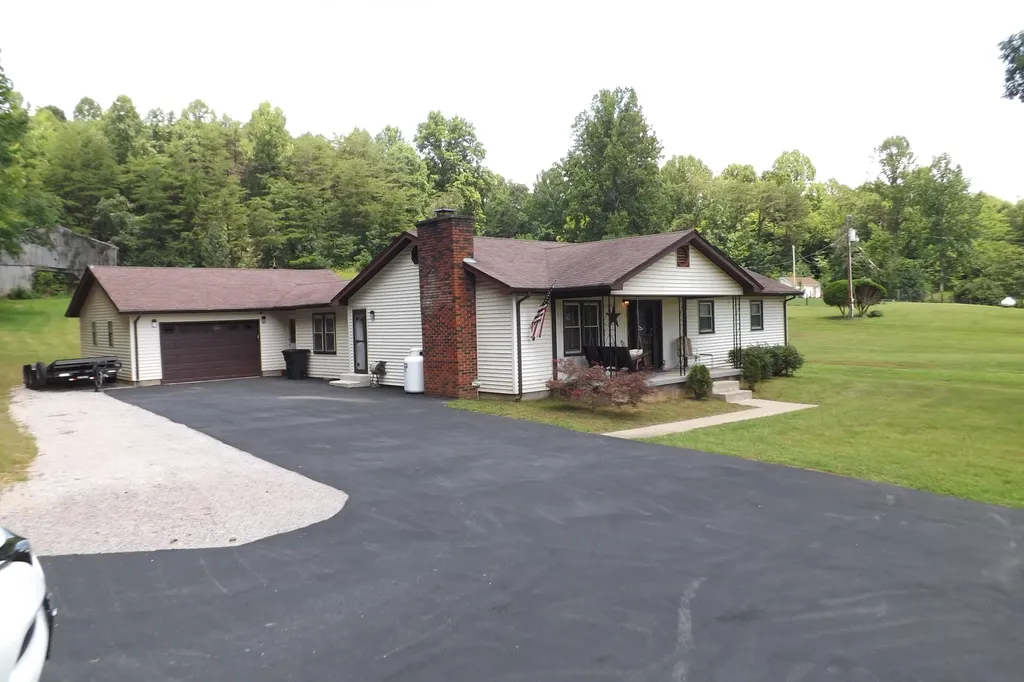 6556 Barbourville Road London KY 40744