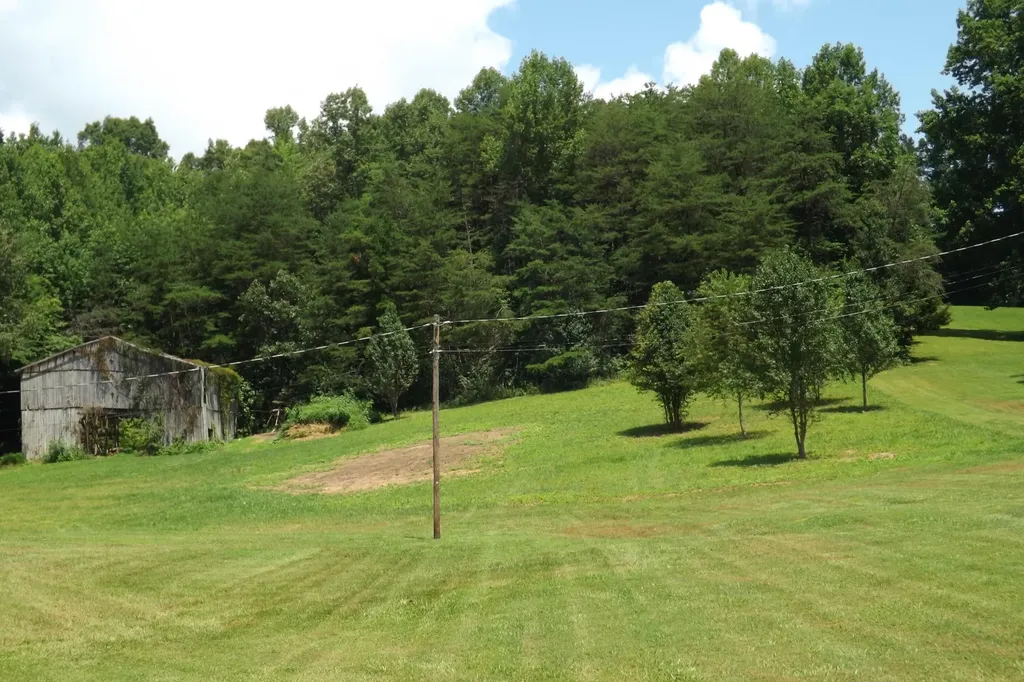 6556 Barbourville Road London KY 40744